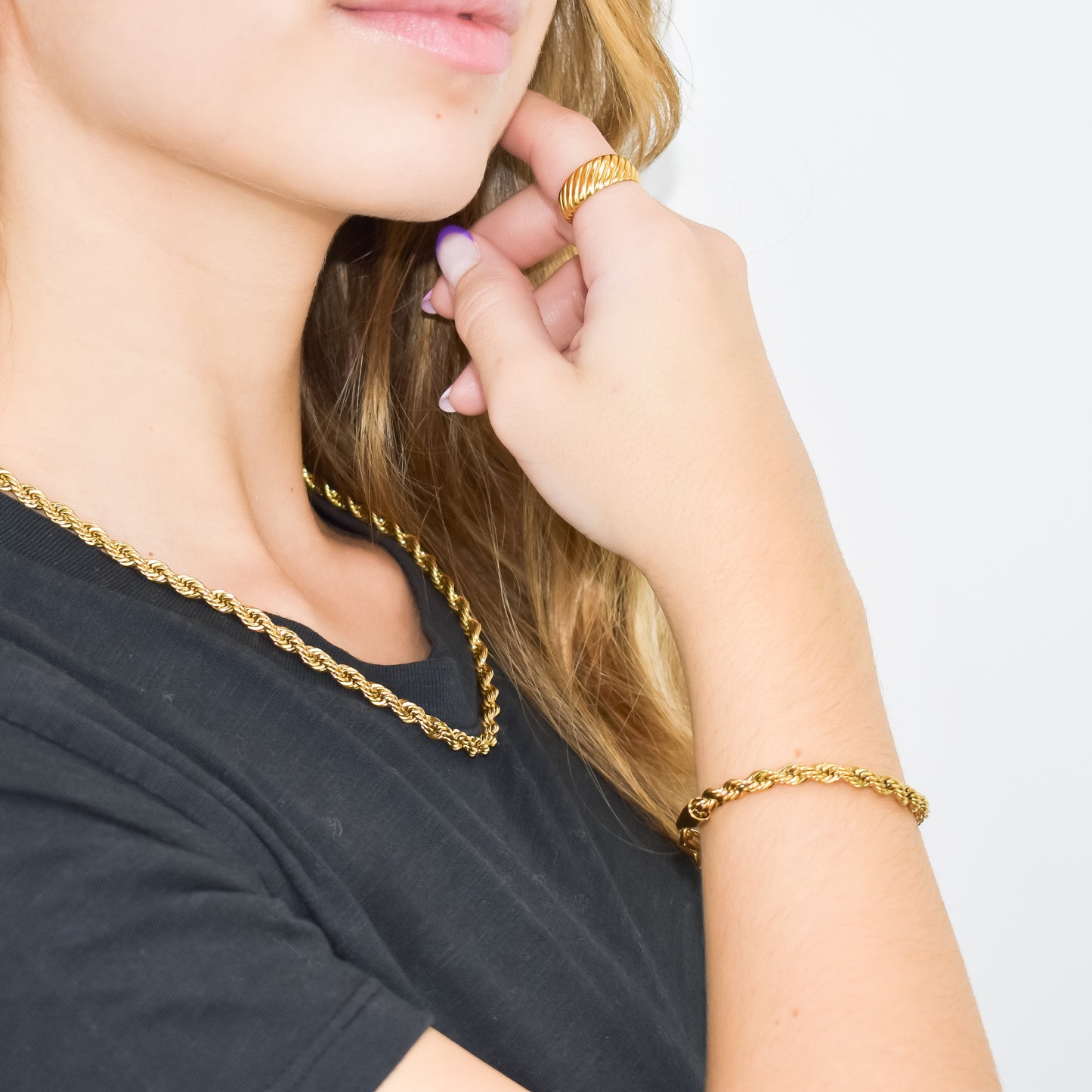 PRIA – Pulseira Entrelaçada em Aço