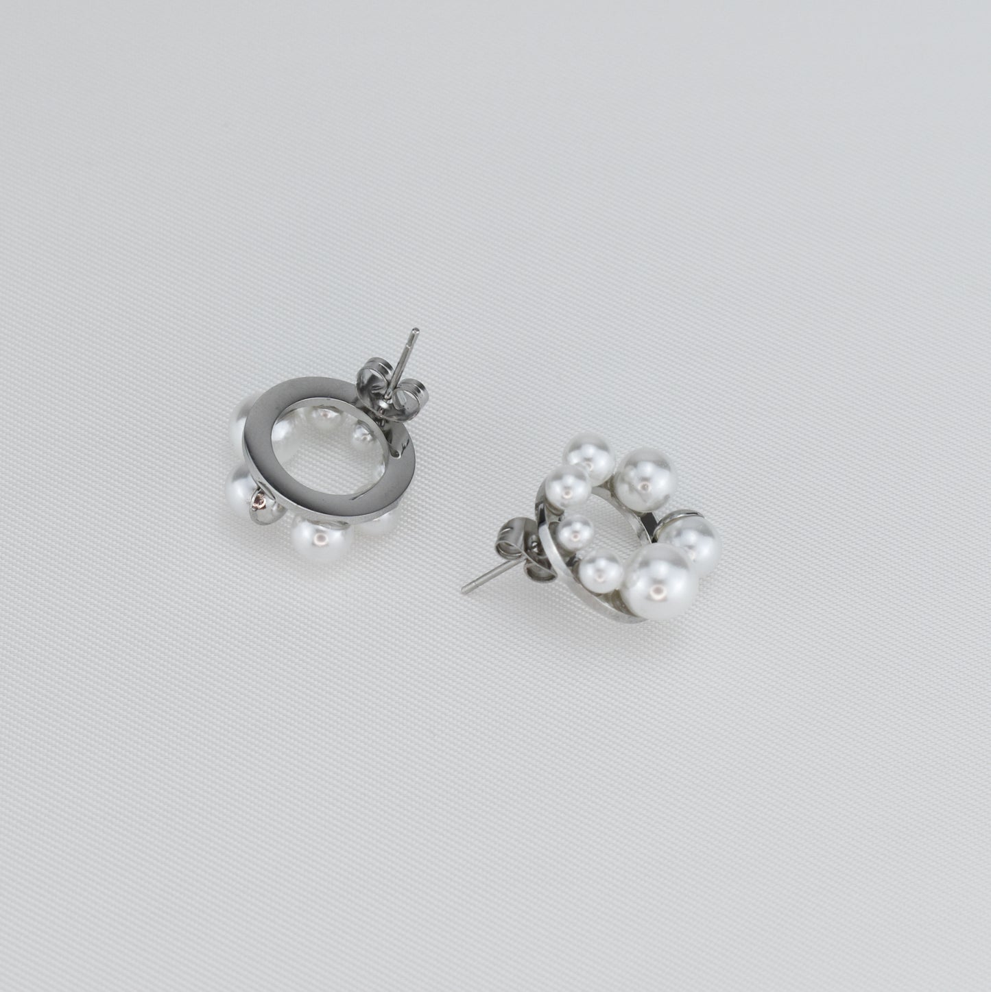 PEARL – Brincos em Aço com Pérolas
