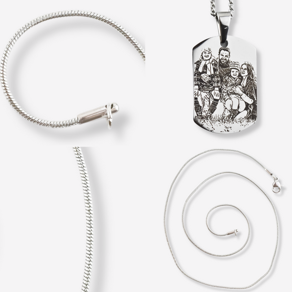 Collier Illustration en Acier Inoxydable - Médaille Rectangulaire