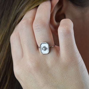 CLARA- Bague avec Oeil Turc en Acier et Nacre