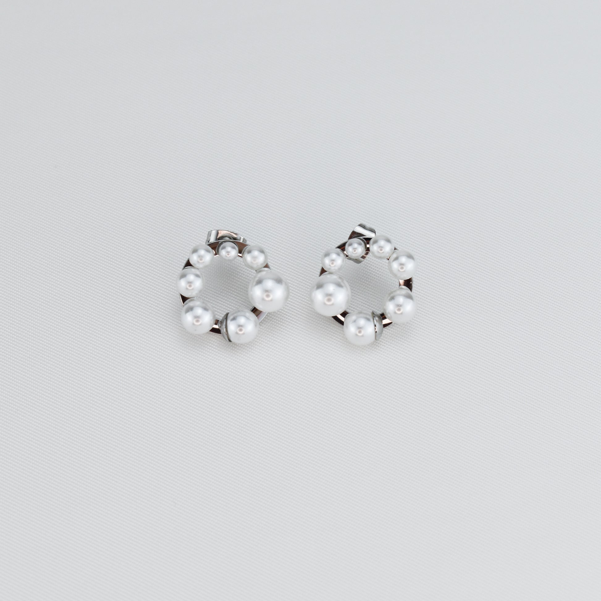 PEARL – Brincos em Aço com Pérolas 