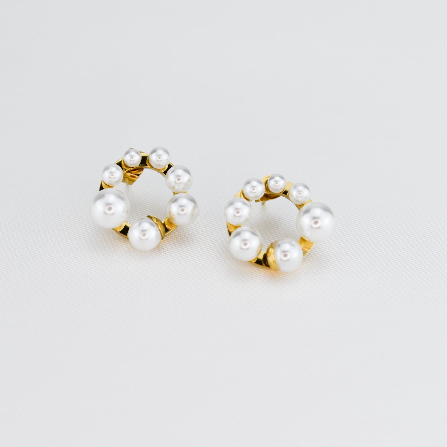 PEARL – Brincos em Aço com Pérolas 