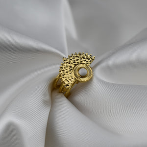 Anel Triplo em Aço Dourado com Pedra Branca