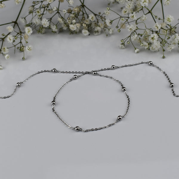 Colar em Aço Prateado com Esferas