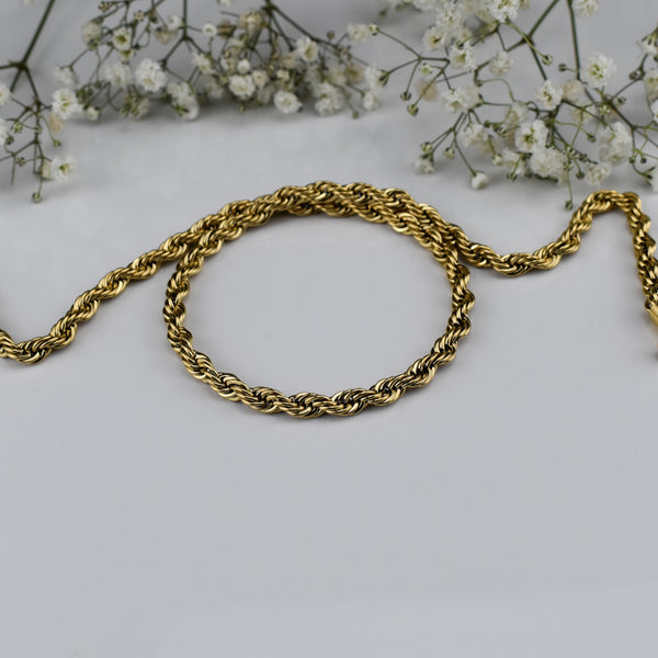 Colar em Aço Dourado Entrelaçado