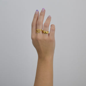 Anel Duplo em Aço Dourado com Fivela